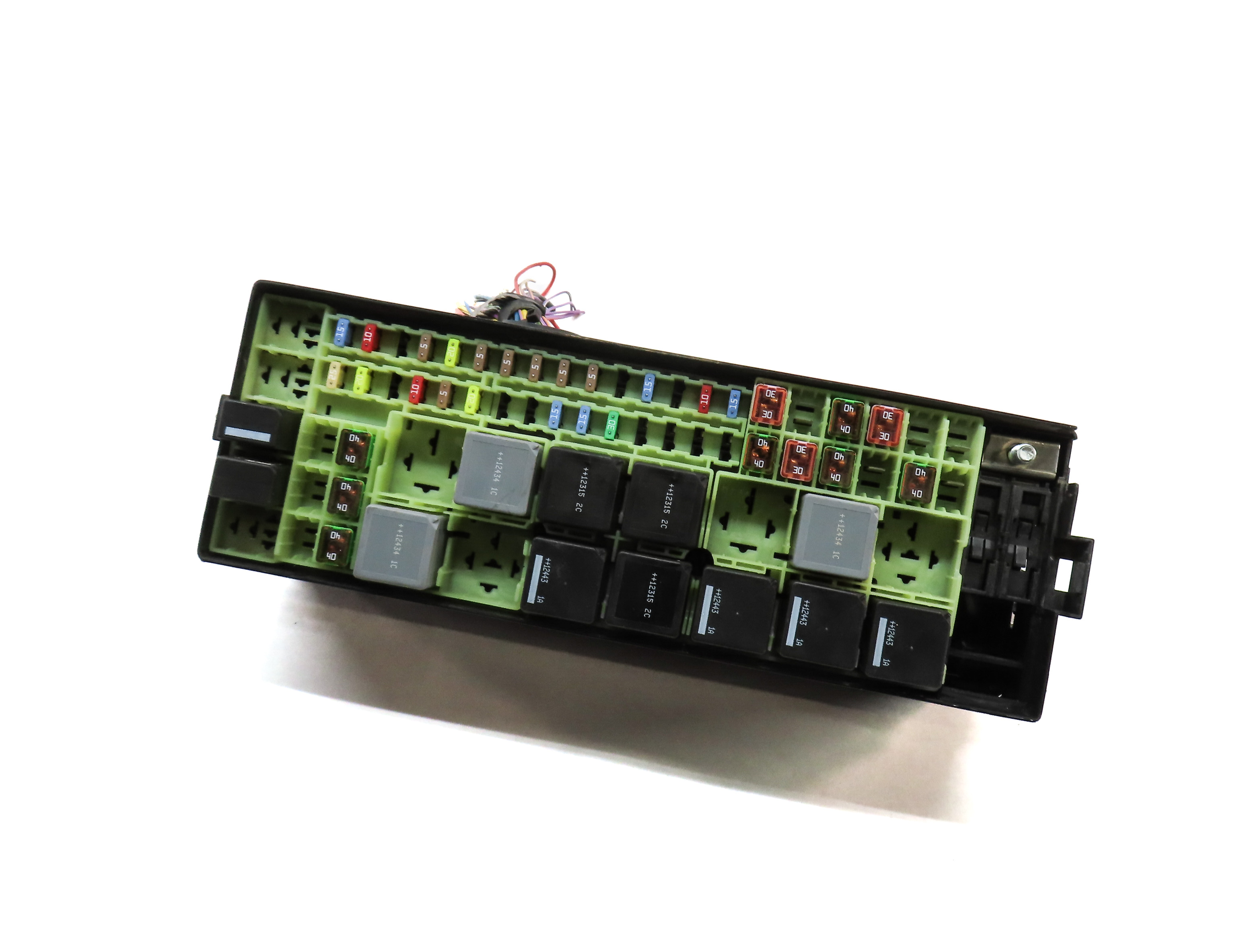 13-18 RANGE ROVER (L405) 5.0L AJ133 / 5.0L AJ133 SUPERCHARGED ENGINE FUSE BOX — exact item pictured